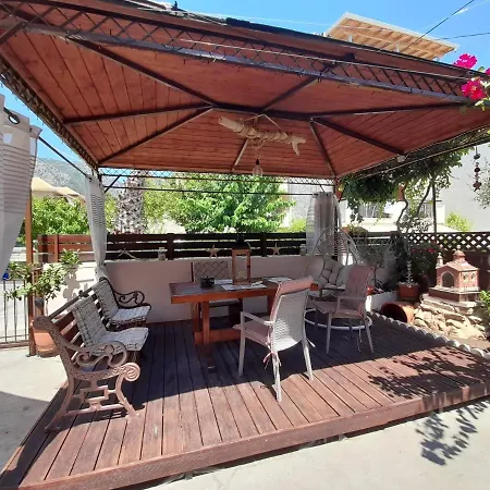 Arktos Apartman Nidrí