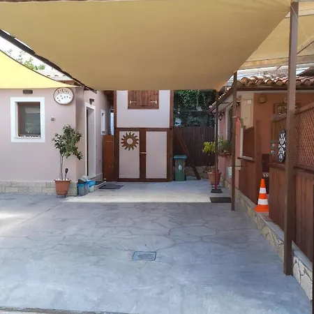 Arktos Nidrí