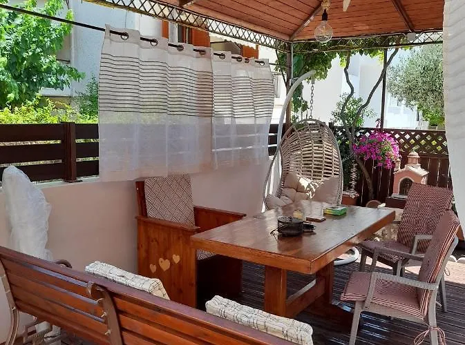 Arktos * Nydri (Lefkada)
